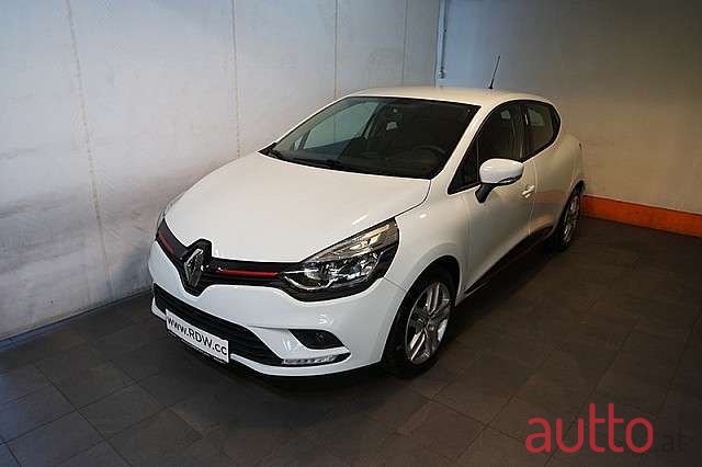 2017' Renault Clio photo #2