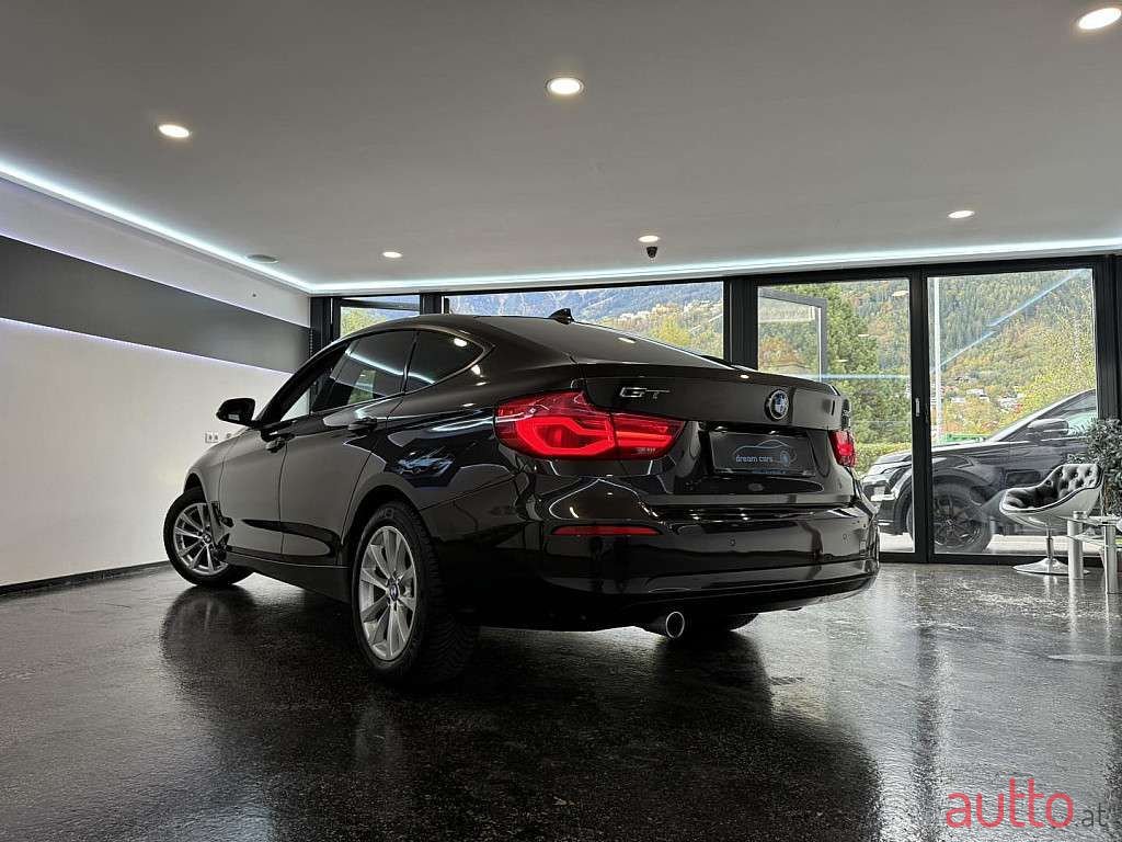 2017' BMW 3Er-Reihe photo #4