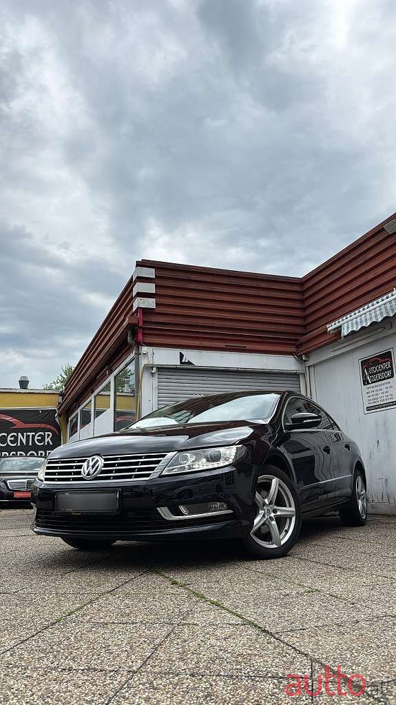 2014' Volkswagen Passat photo #6