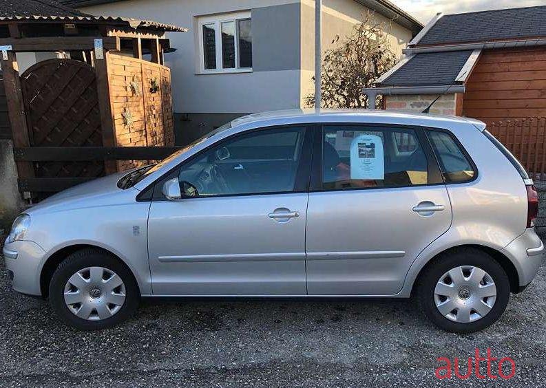 2008' Volkswagen Polo photo #1