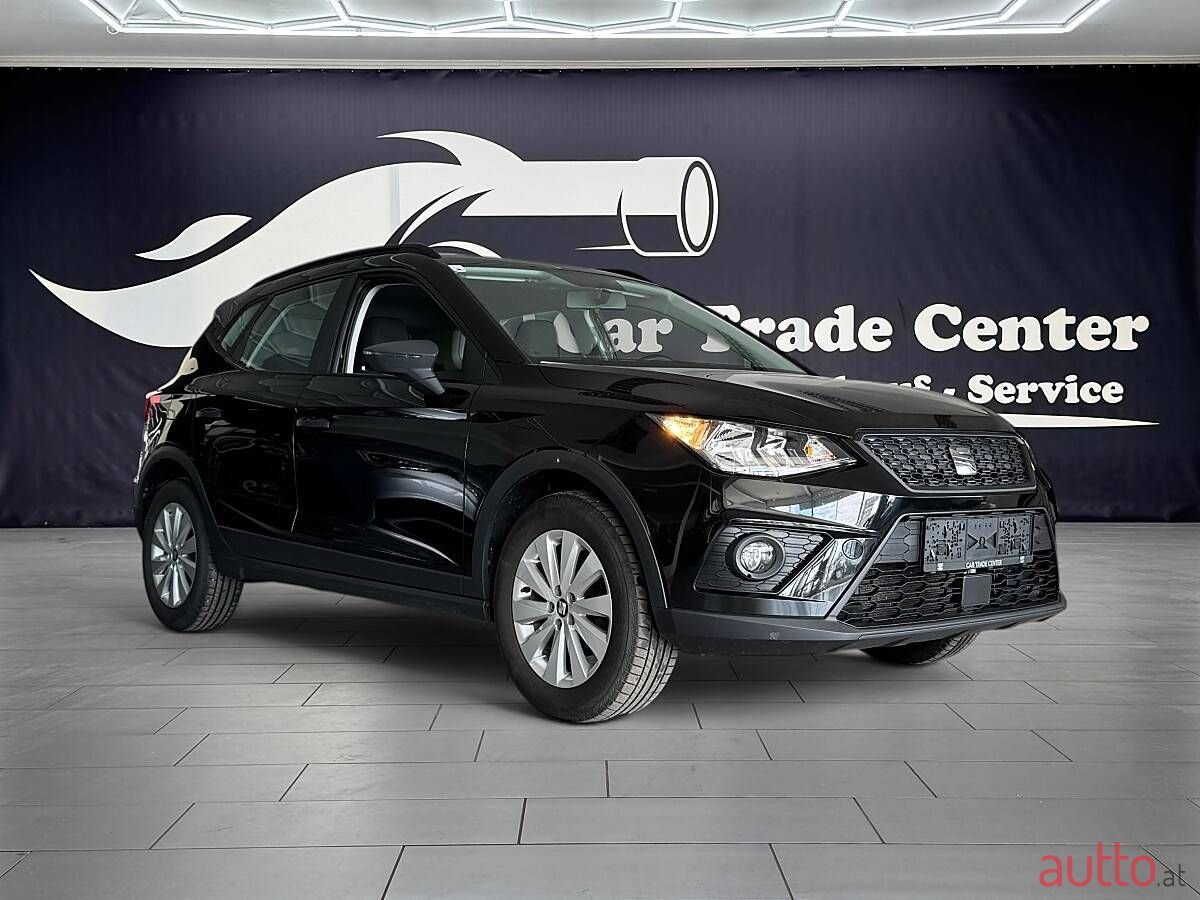 2021' SEAT Arona photo #3