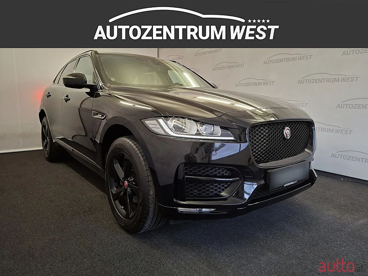 2019' Jaguar F-Pace photo #3