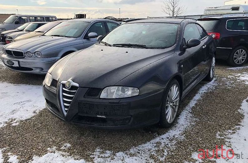 2006' Alfa Romeo GT photo #1