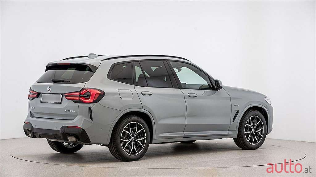 2022' BMW X3 photo #6