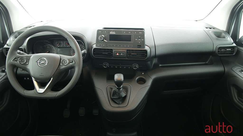 2023' Opel Combo photo #5