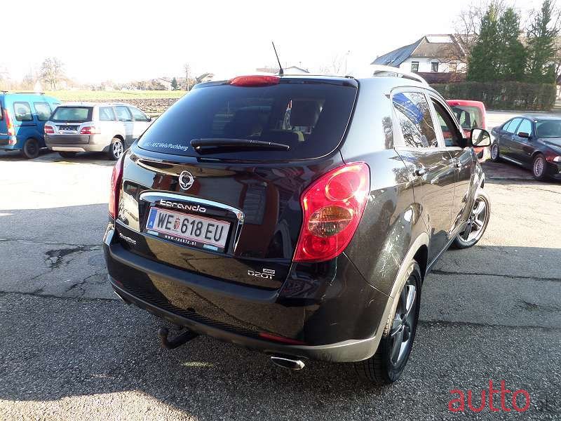 2012' SsangYong Korando photo #5
