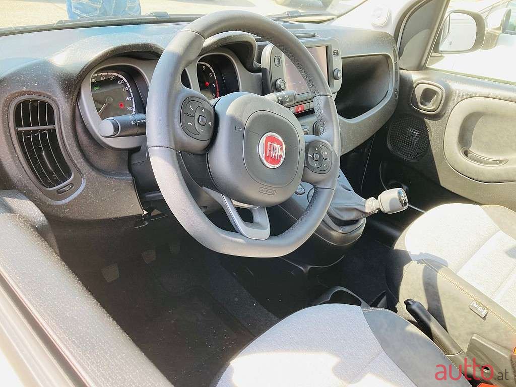 2022' Fiat Panda photo #5