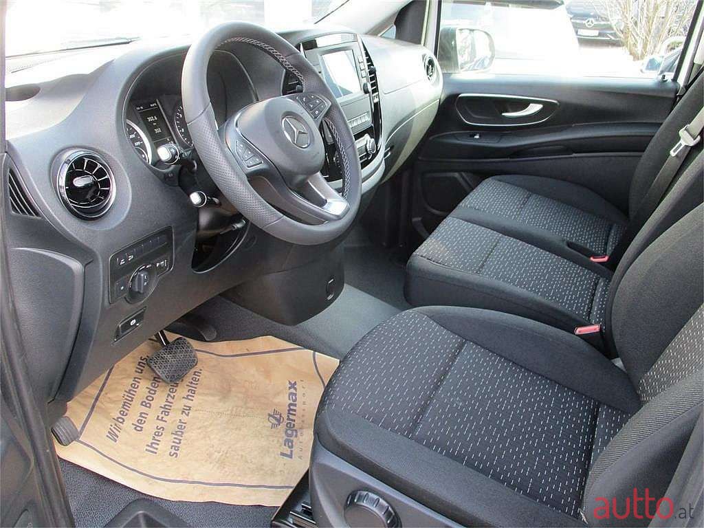 2021' Mercedes-Benz Vito photo #3
