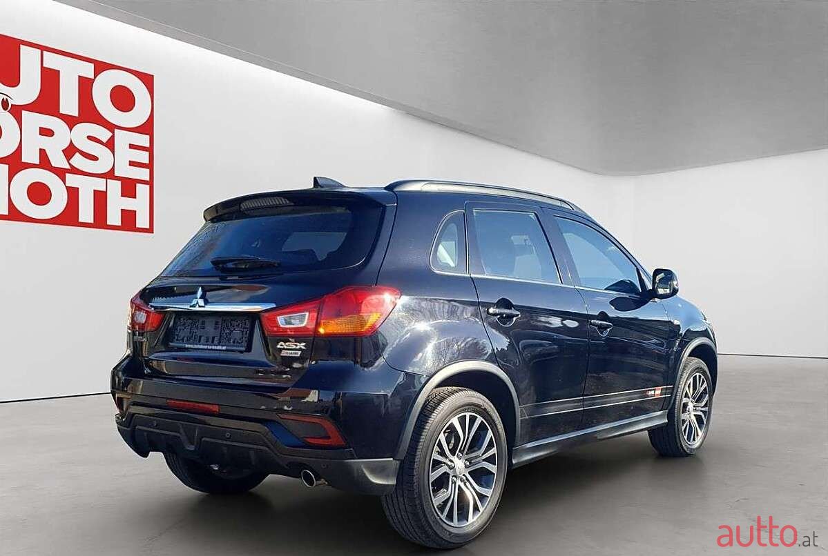 2018' Mitsubishi ASX photo #5