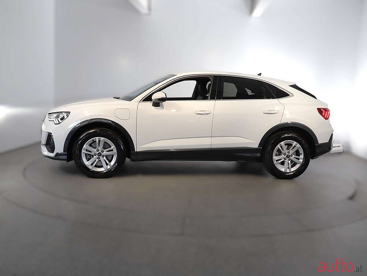 2024' Audi Q3 photo #2