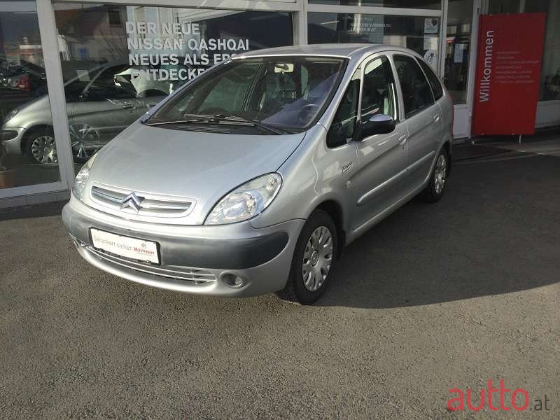 2004' Citroen Xsara Picasso photo #1