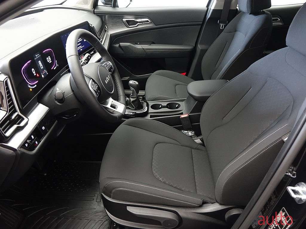 2022' Kia Sportage photo #4