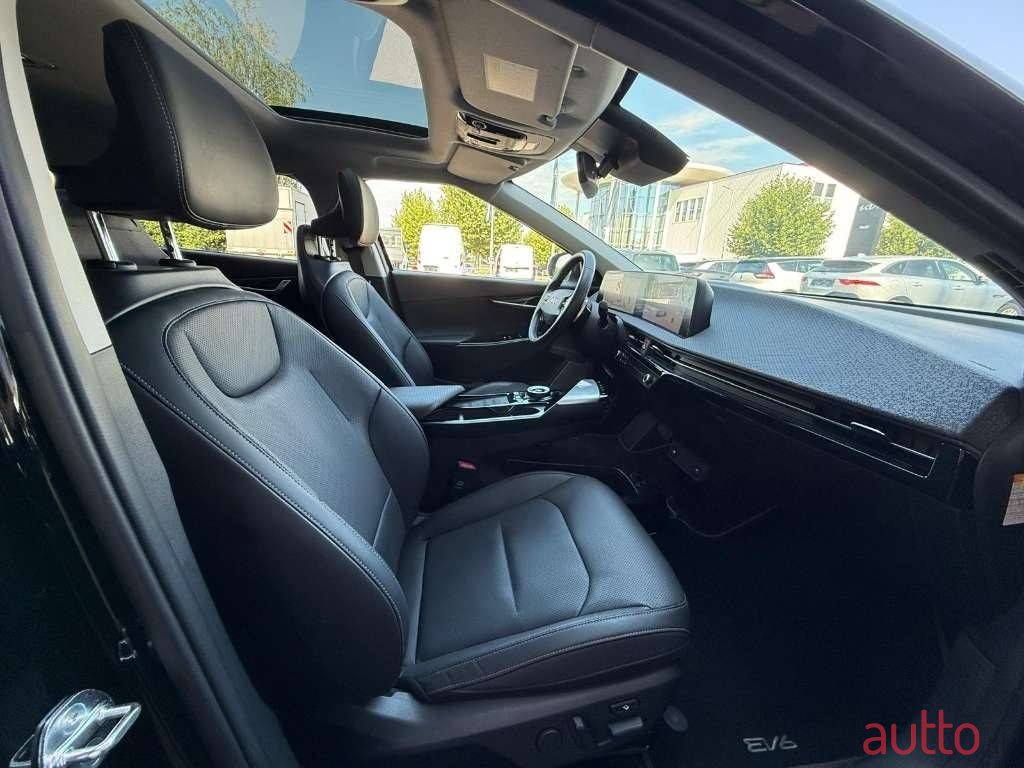 2023' Kia EV6 photo #6
