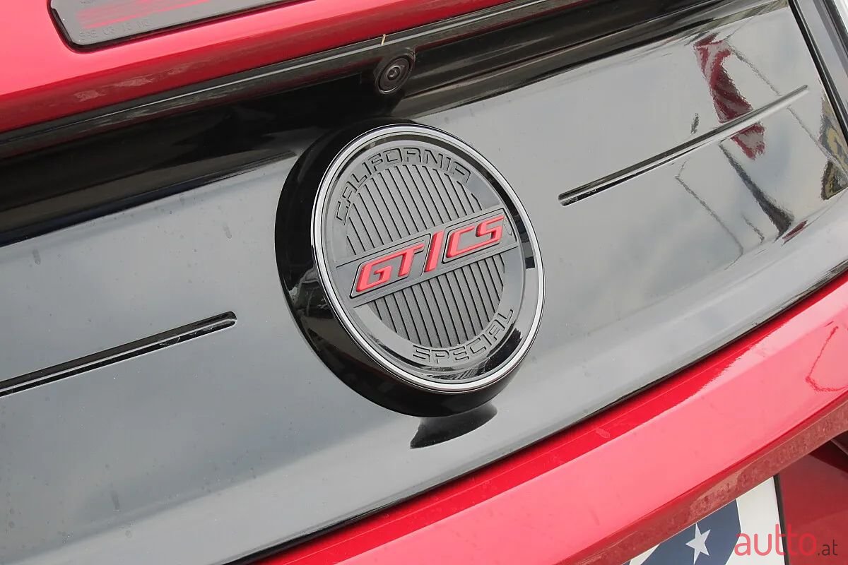 2022' Ford Mustang photo #5