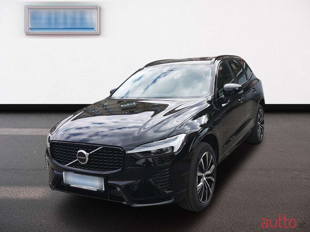 2022' Volvo XC60 photo #2
