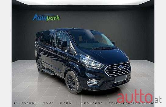 2020' Ford Tourneo photo #3