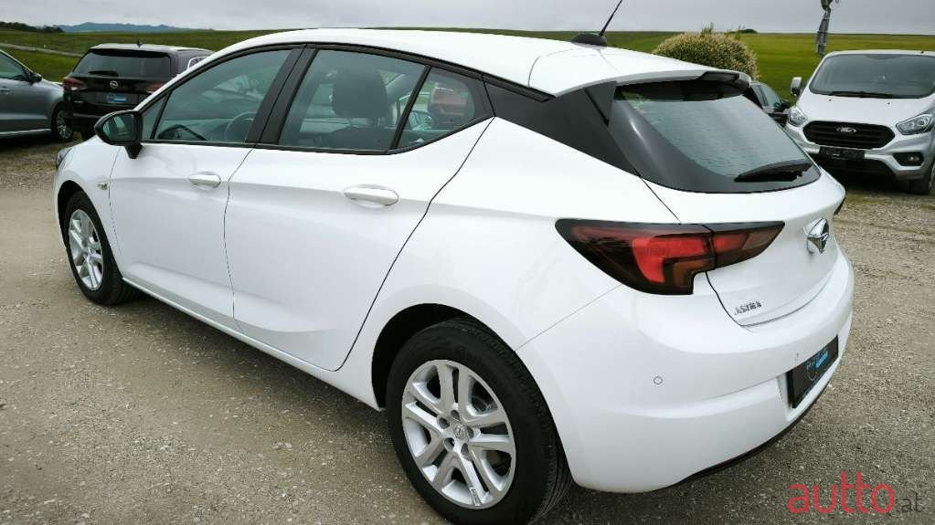 2021' Opel Astra photo #4