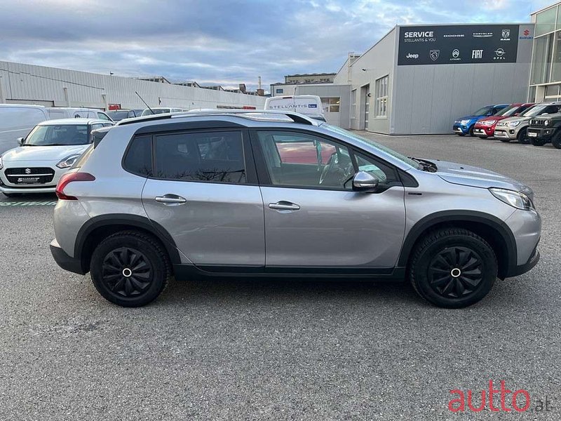 2019' Peugeot 2008 photo #4