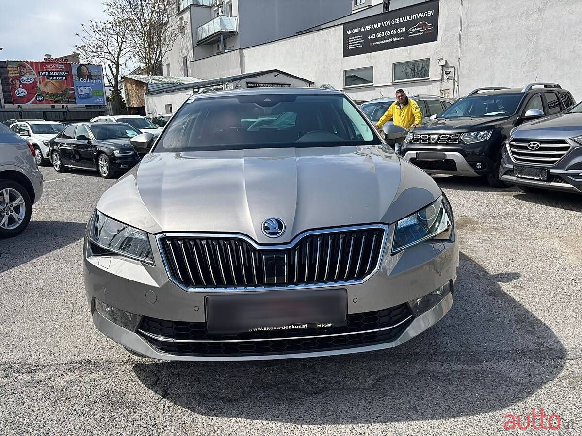 2015' Skoda Superb photo #3