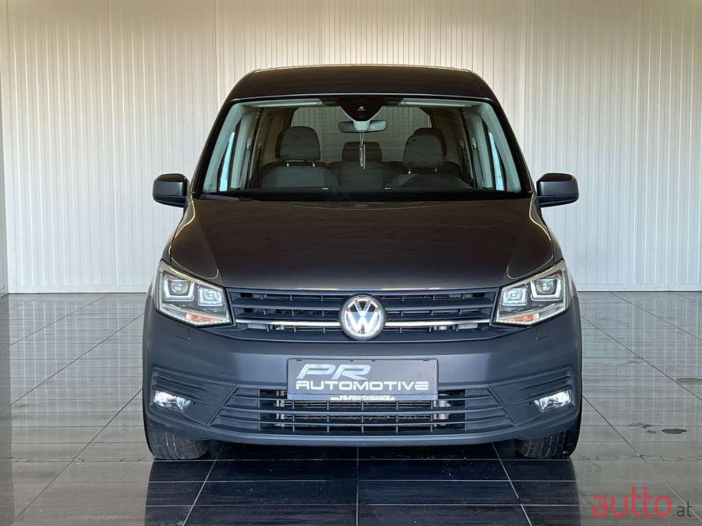 2018' Volkswagen Caddy photo #2