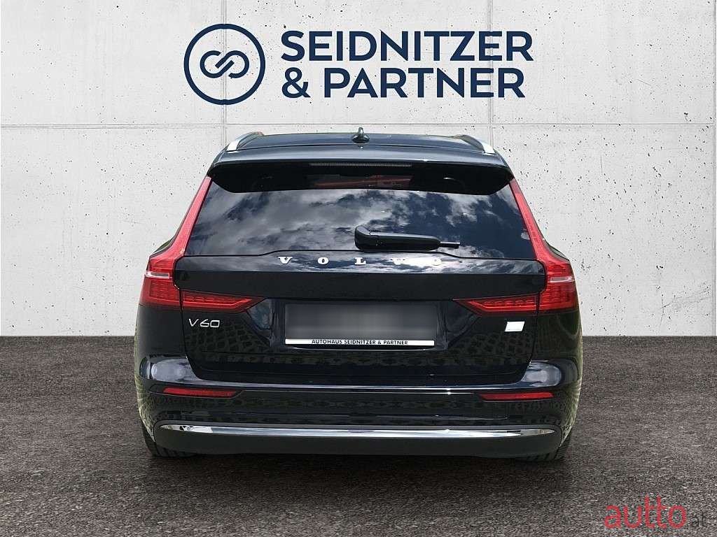 2024' Volvo V60 photo #5