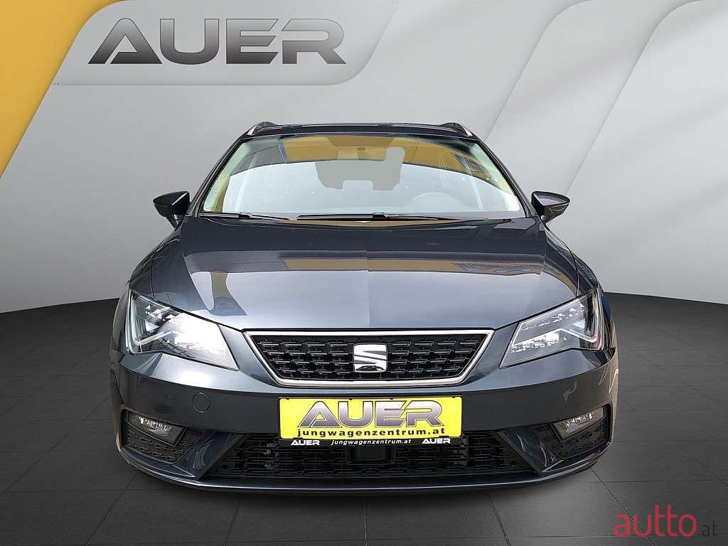 2020' SEAT Leon photo #2