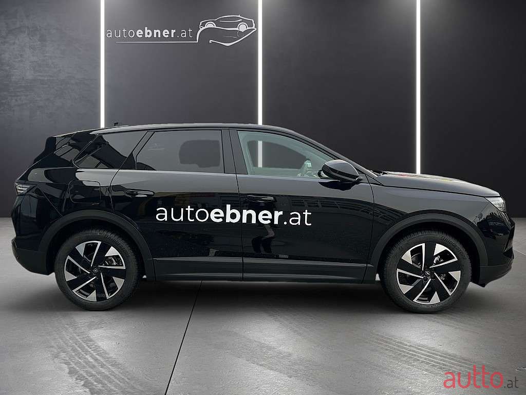 2024' Opel Grandland photo #6