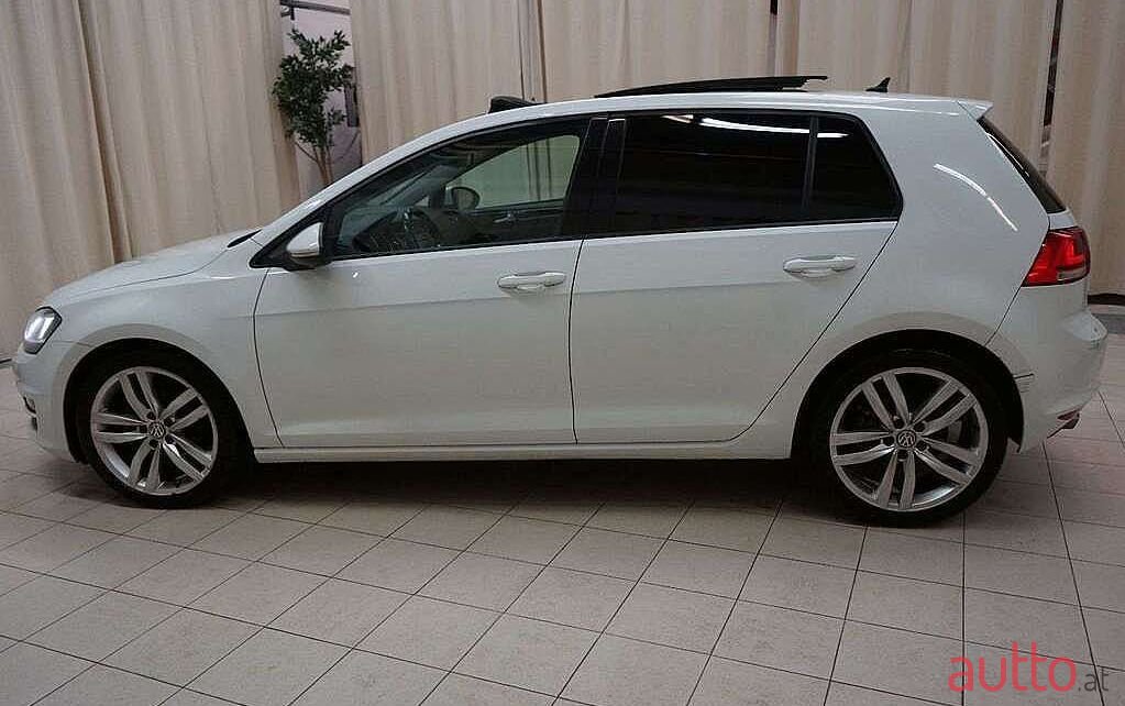 2013' Volkswagen Golf photo #3