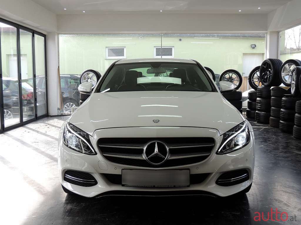 2014' Mercedes-Benz C-Klasse photo #3