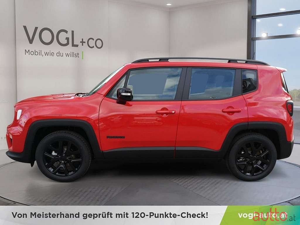 2023' Jeep Renegade photo #2