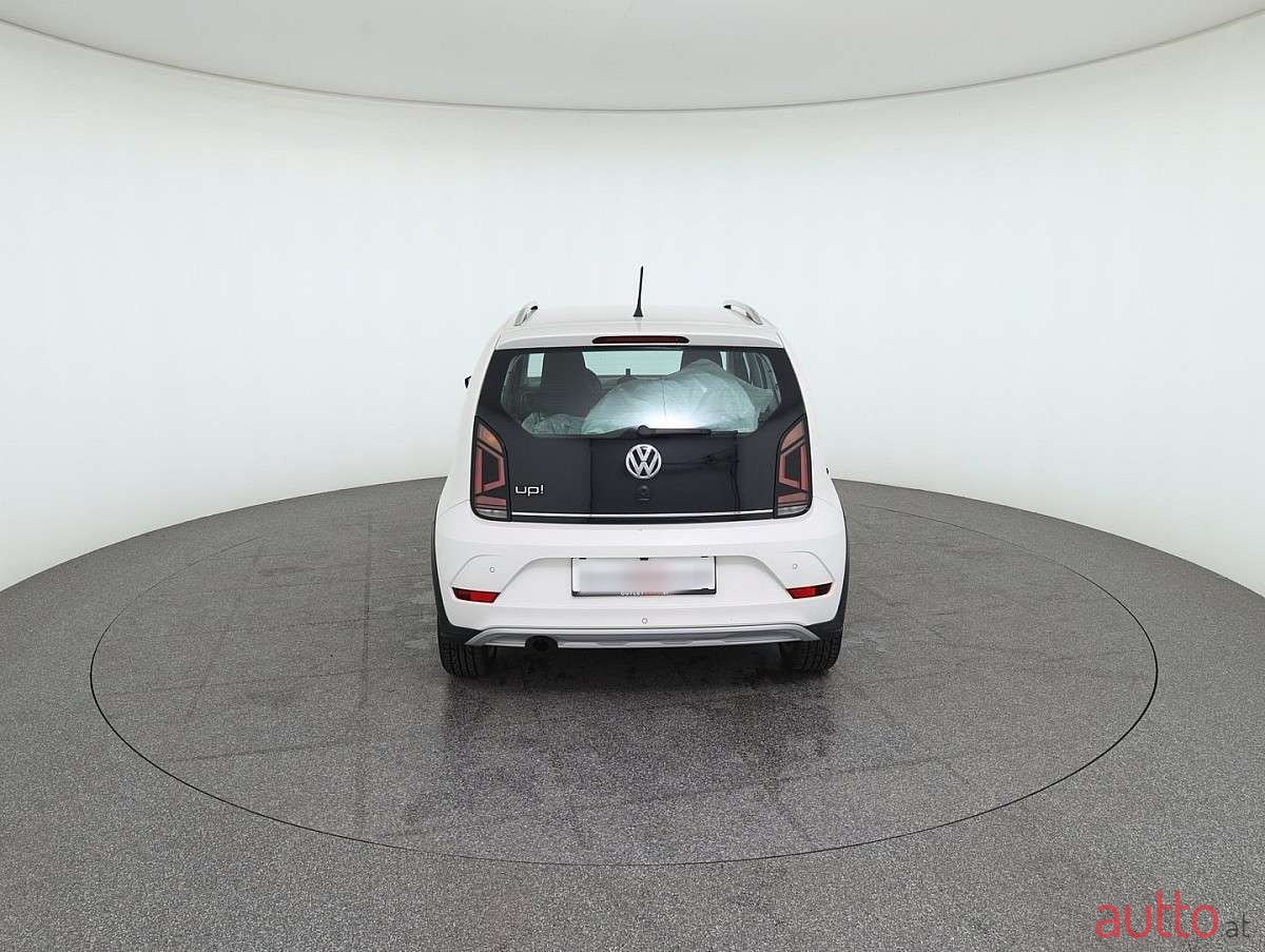 2017' Volkswagen Up! photo #5