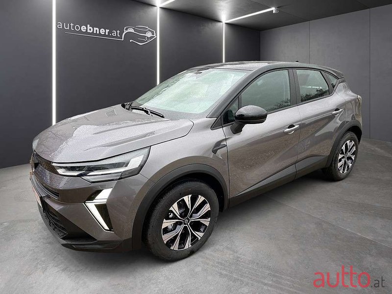 2024' Renault Captur photo #1