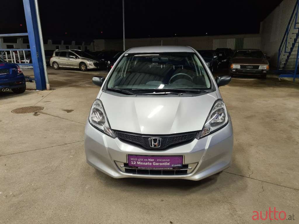 2015' Honda Jazz photo #2