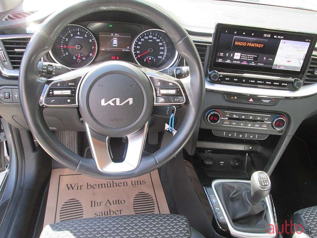 2021' Kia Ceed photo #2