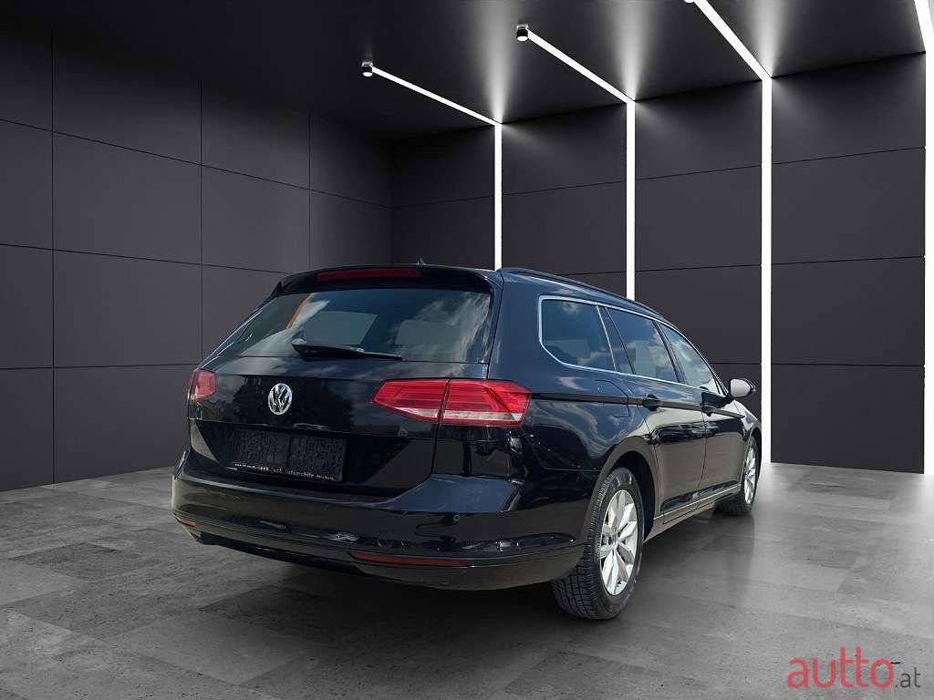 2015' Volkswagen Passat photo #4