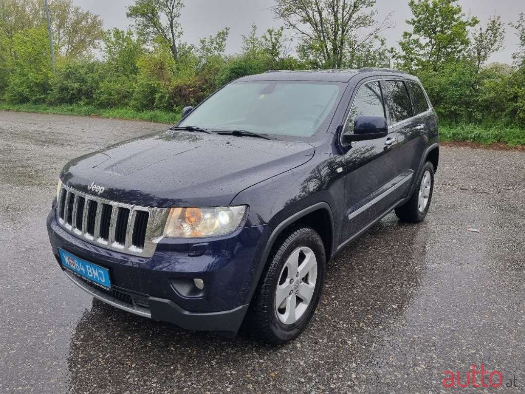 2012' Jeep Grand Cherokee photo #1
