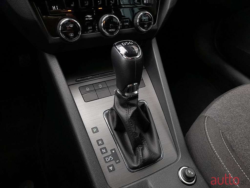 2019' Skoda Octavia photo #6