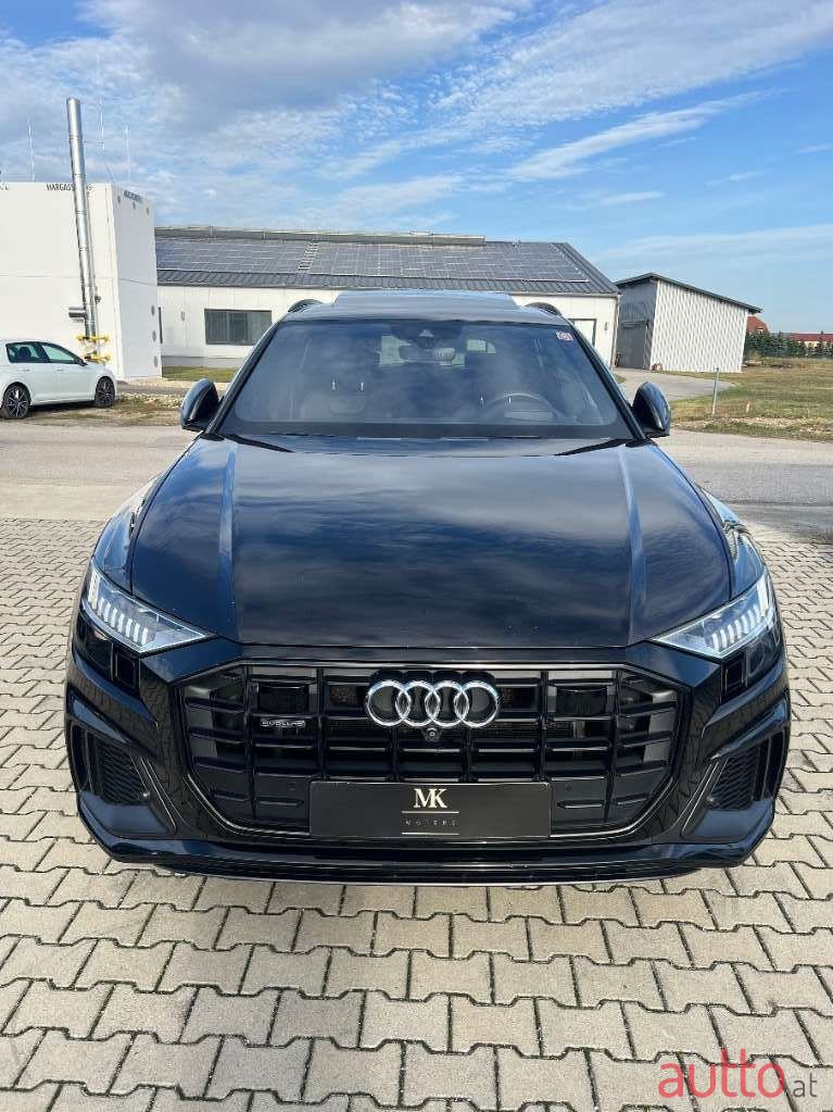 2018' Audi Q8 photo #2