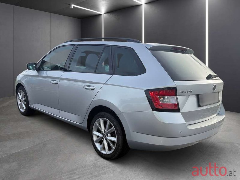 2015' Skoda Fabia photo #3