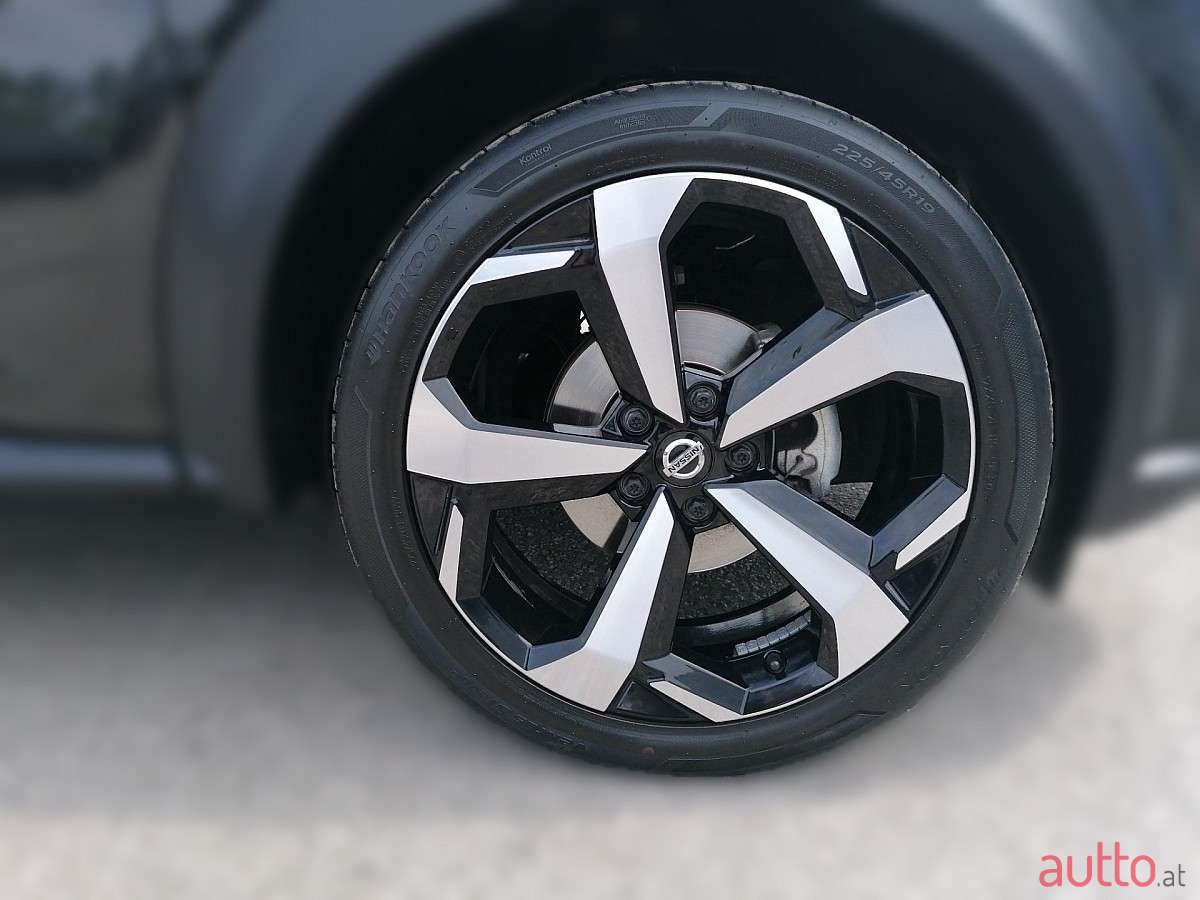 2020' Nissan Juke photo #5