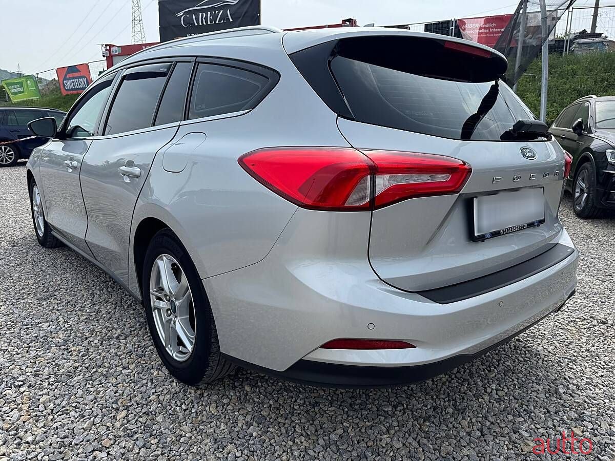 2018' Ford Focus photo #5
