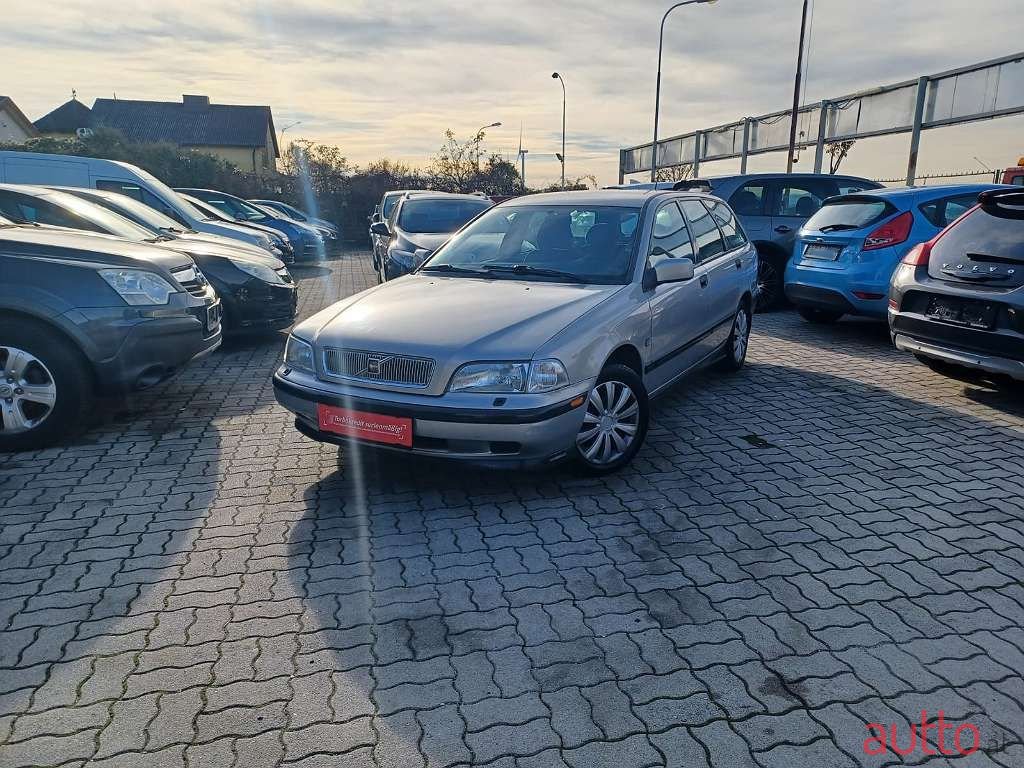 1999' Volvo V40 photo #4