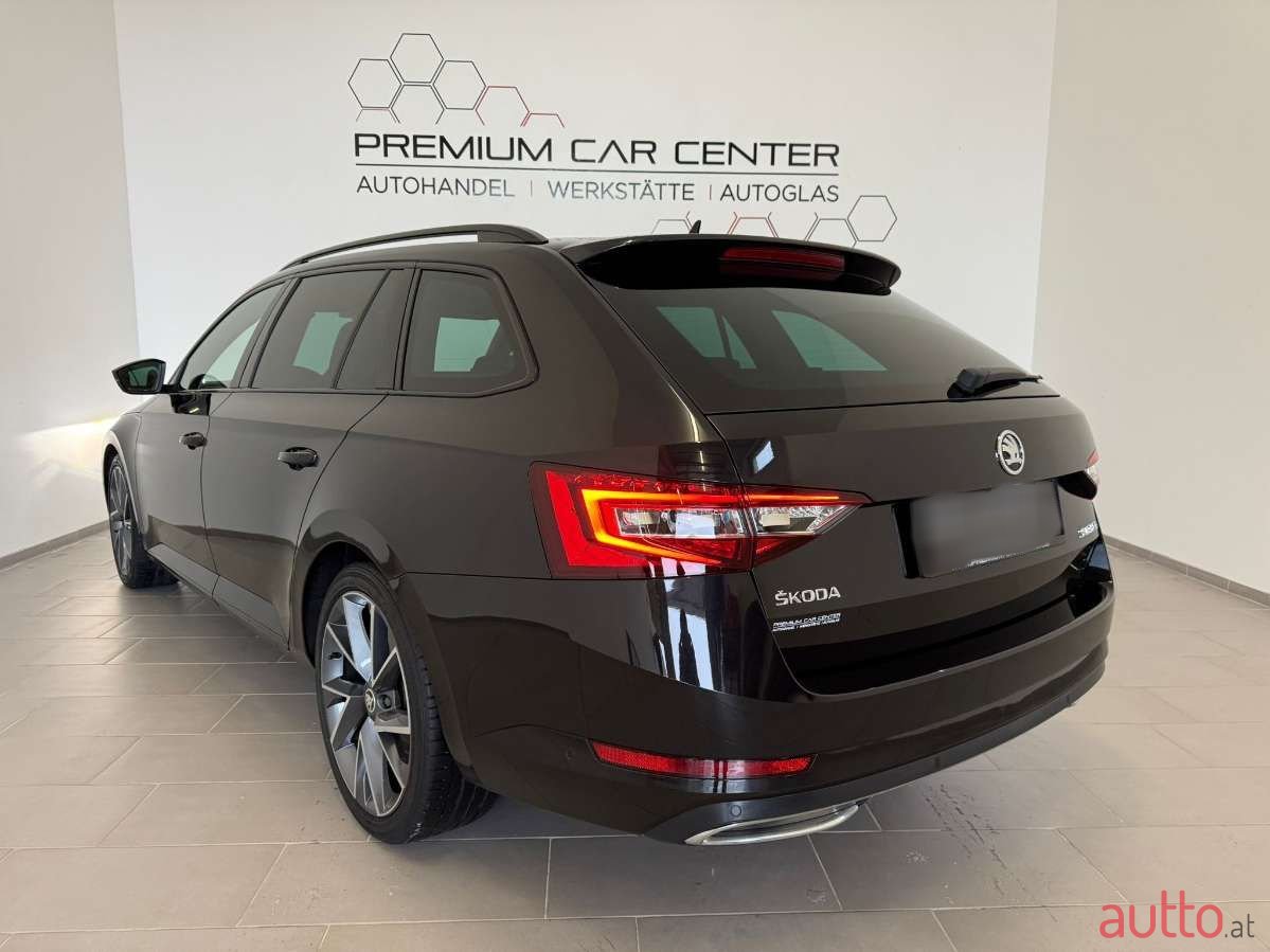 2019' Skoda Superb photo #6