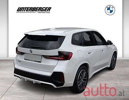 2024' BMW iX1 photo #4