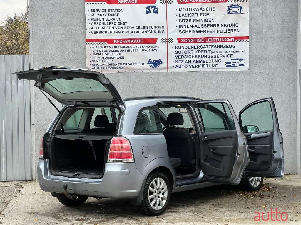 2006' Opel Zafira photo #4