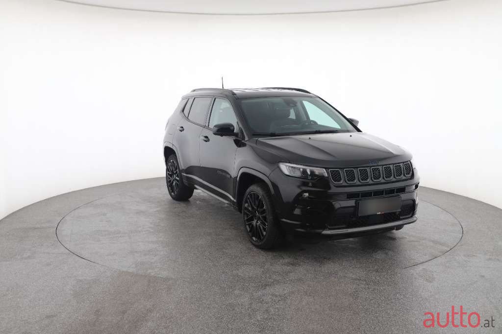 2022' Jeep Compass photo #1