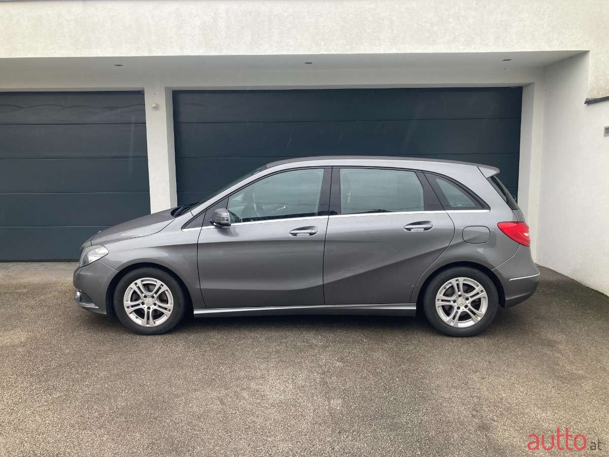 2013' Mercedes-Benz B-Klasse photo #4