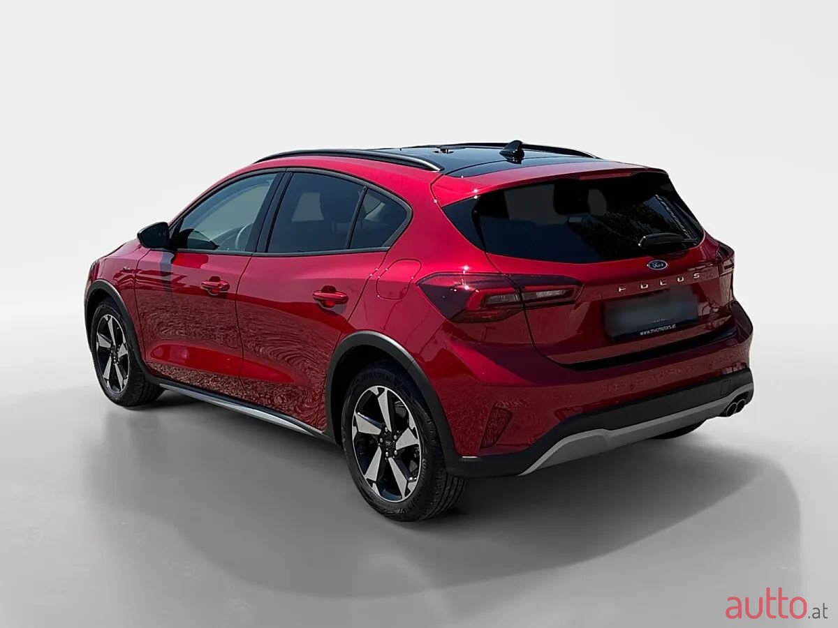 2023' Ford Focus photo #3