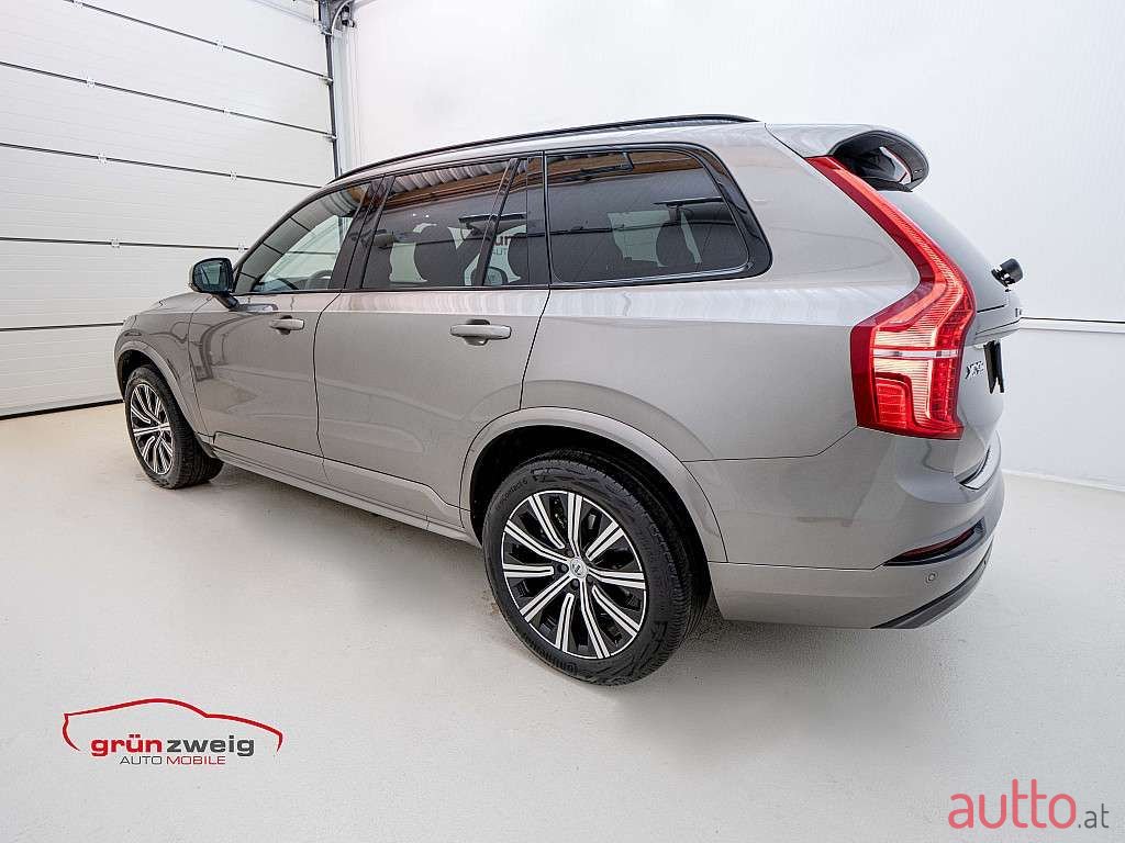 2022' Volvo XC90 photo #6