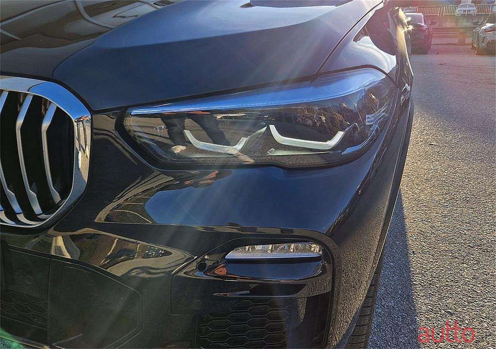 2020' BMW X5 photo #5